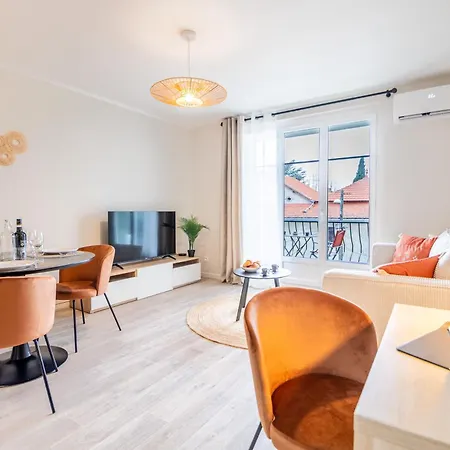 Au Calme De L'Iris - Clim - Garage - Wifi - Tramway Apartment Avignon Exterior photo