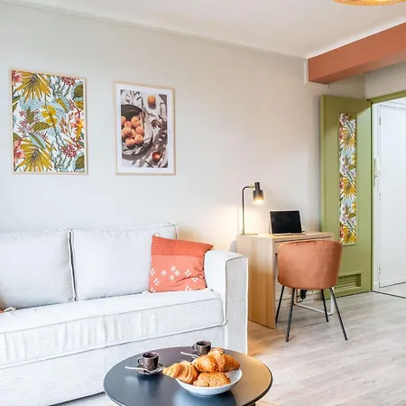 Au Calme De L'Iris - Clim - Garage - Wifi - Tramway Apartment Avignon Exterior photo